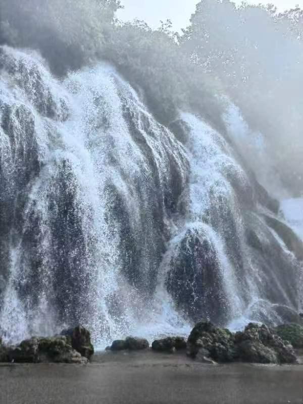 迷失在黑洞里