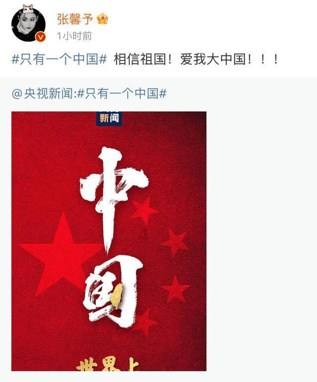 他看见暗恋的女生跟别的男生说说笑笑，他很伤心，可为什么就算这样他还喜欢她？只喜欢她!不肯接受我呢？
