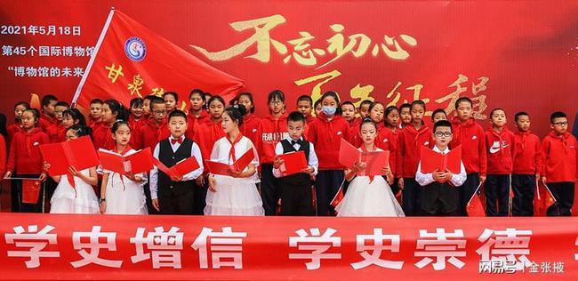 离开央视的水均益女儿宣布直播带货,获父亲大力支持,很骄傲